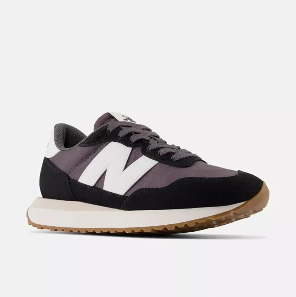 New Balance Sneakers | Athletic & Hiking^237 - Black with Magnet